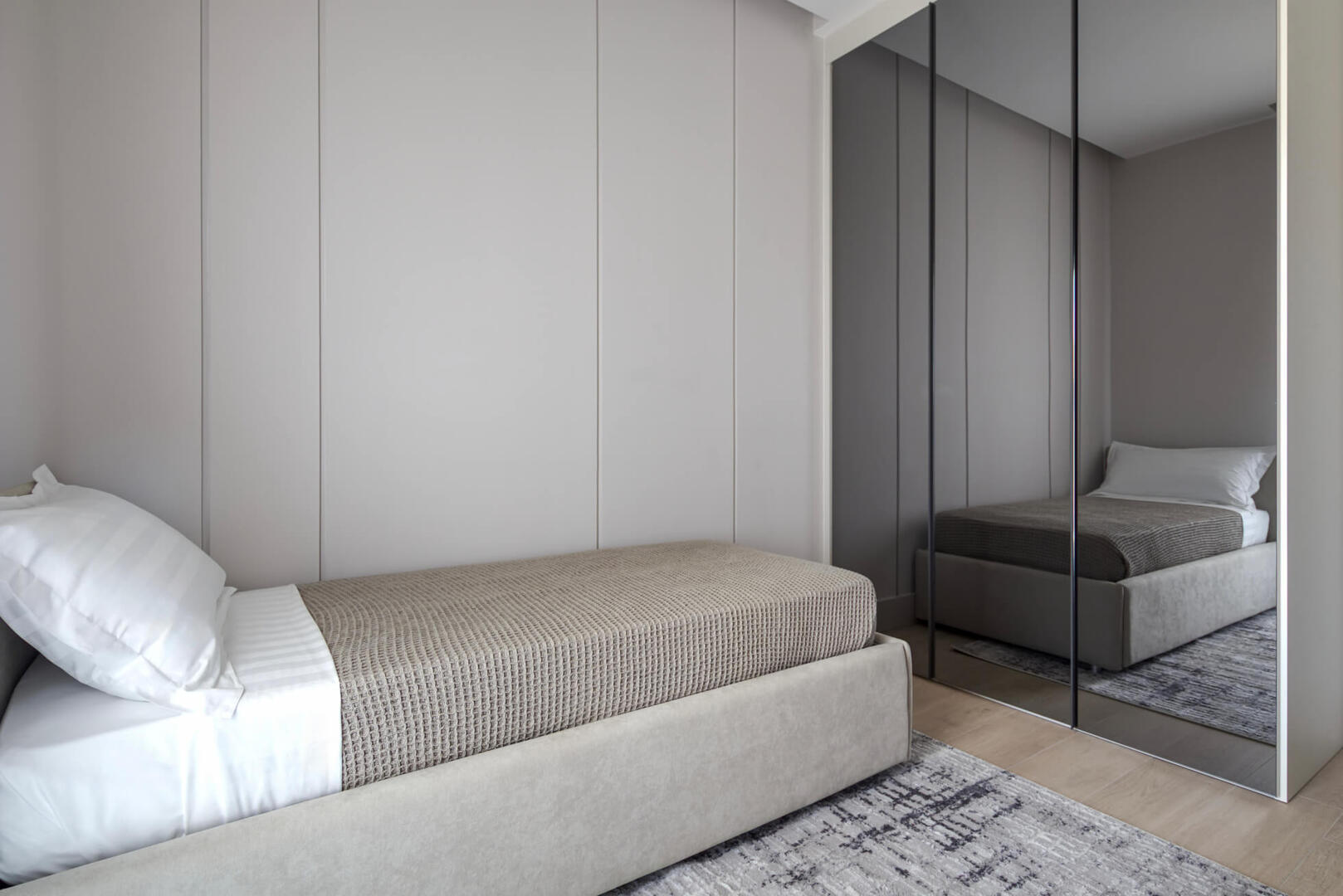 One or two single beds or a double bed in the second bedroom. You choose!