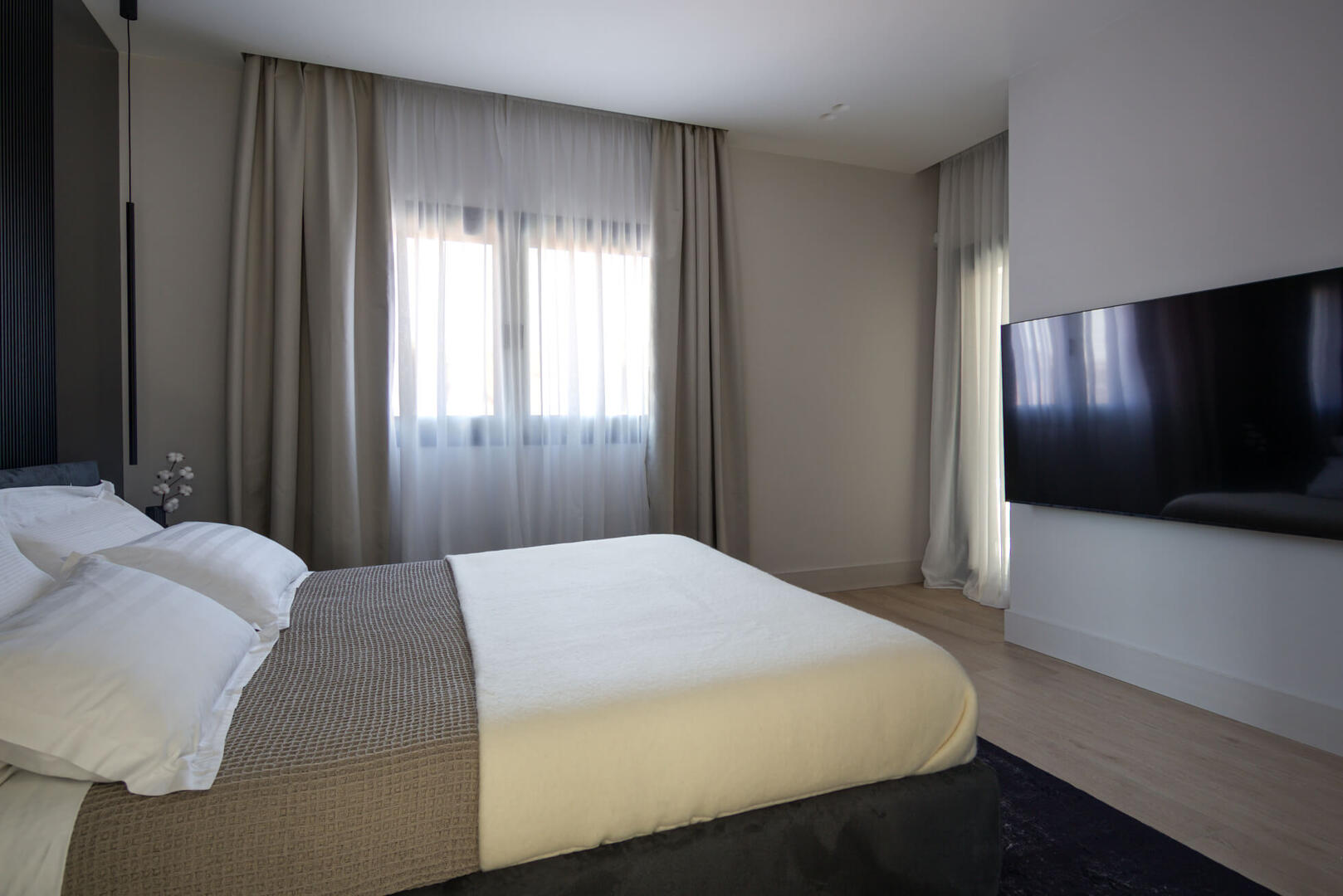 It doesn&#39;t only look great; it actually is. Only the finest materials were used.